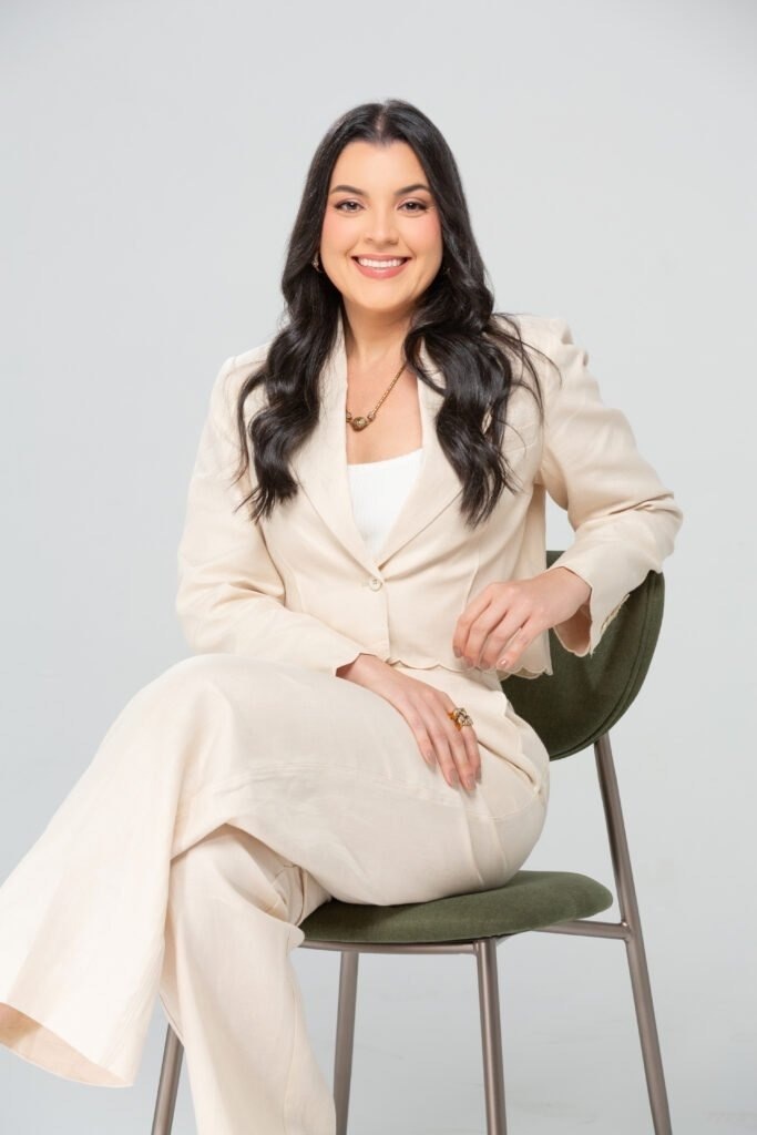 Dra. Isadora Dantas